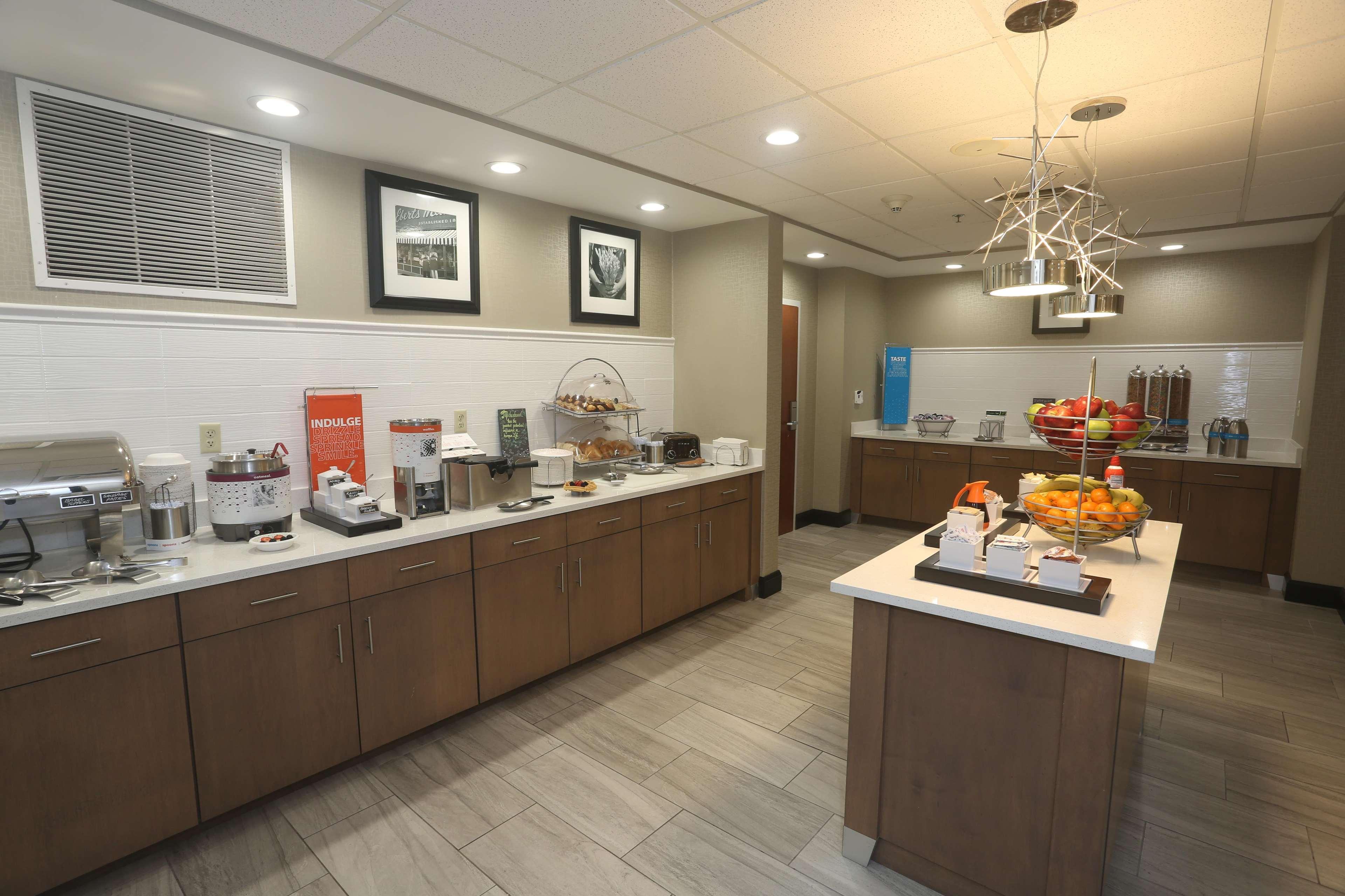 Hampton Inn Owego Экстерьер фото