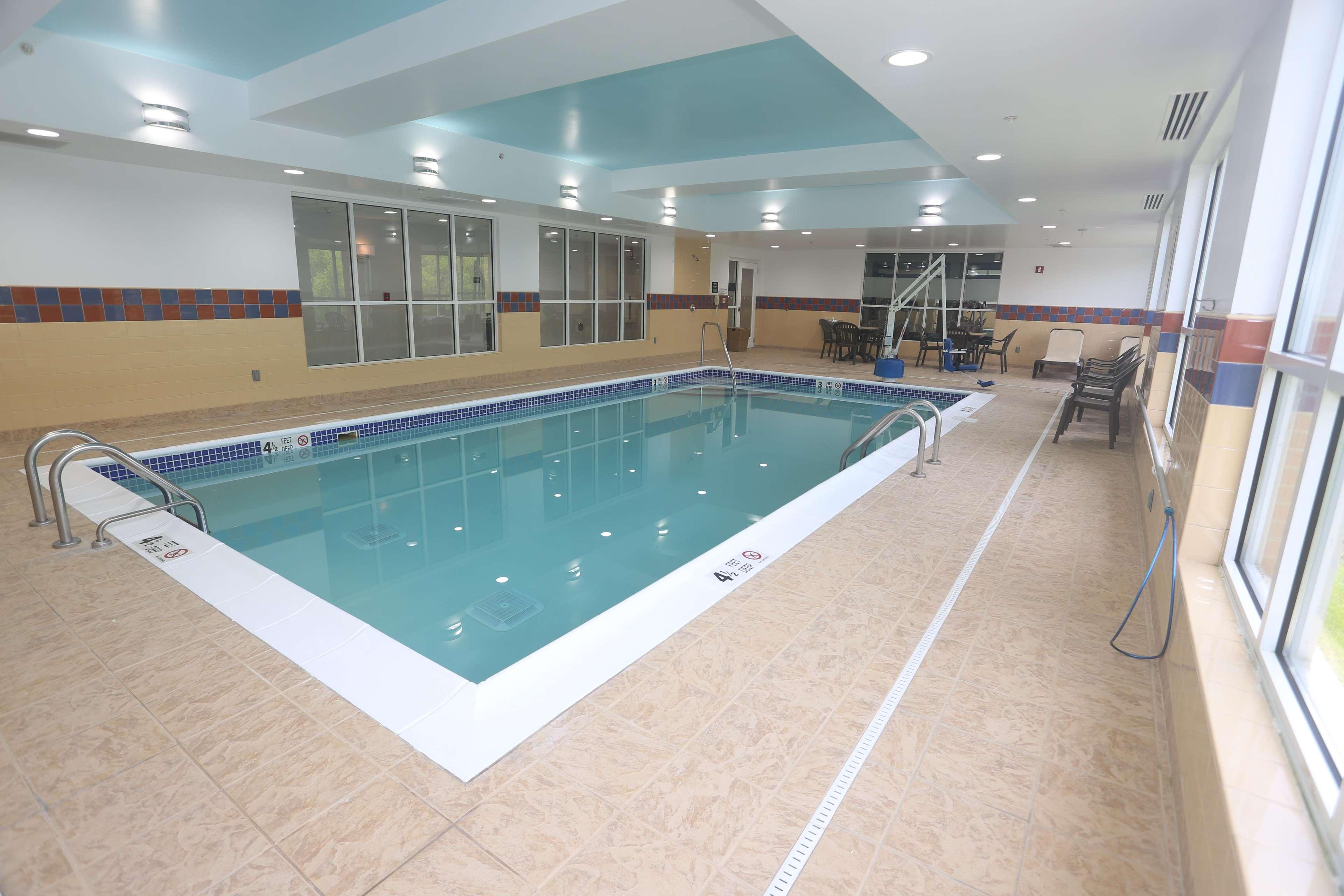 Hampton Inn Owego Экстерьер фото