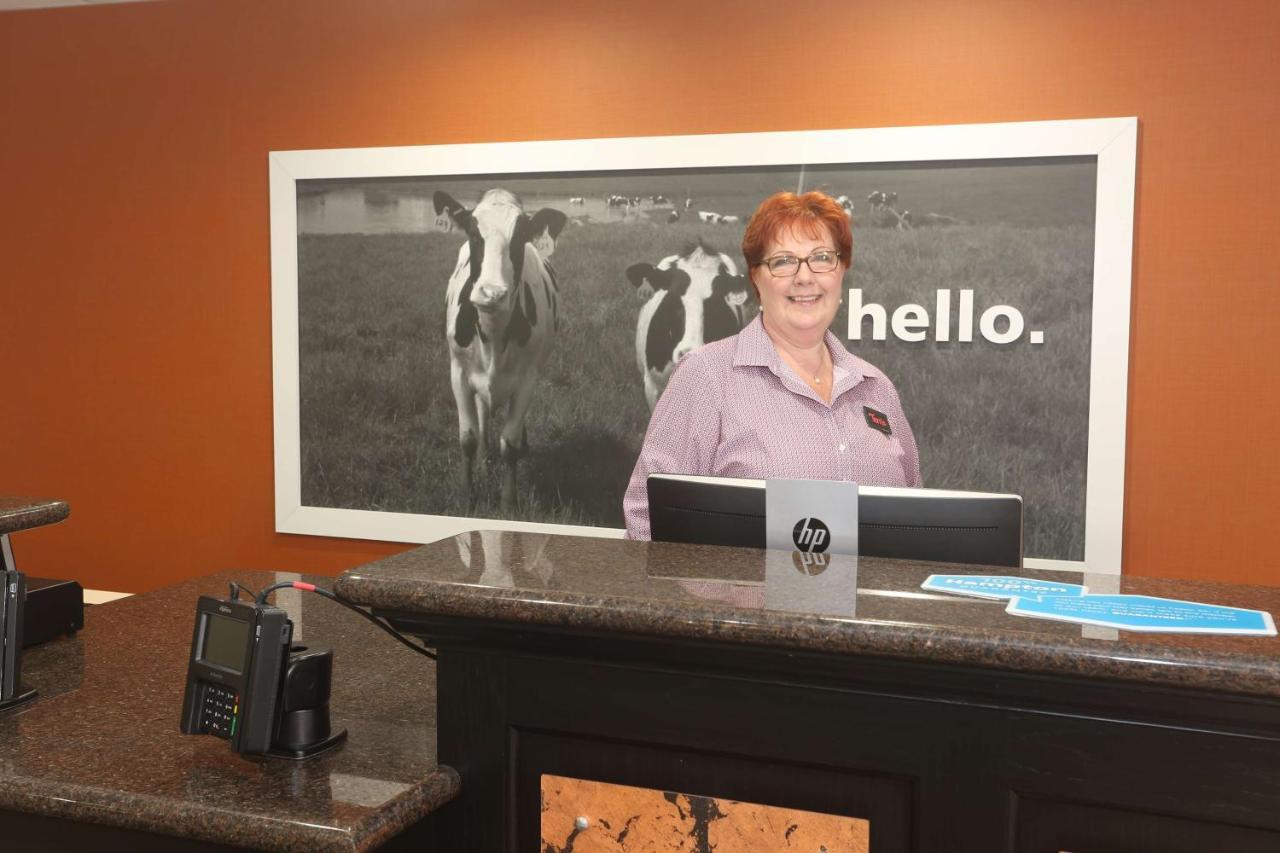 Hampton Inn Owego Экстерьер фото