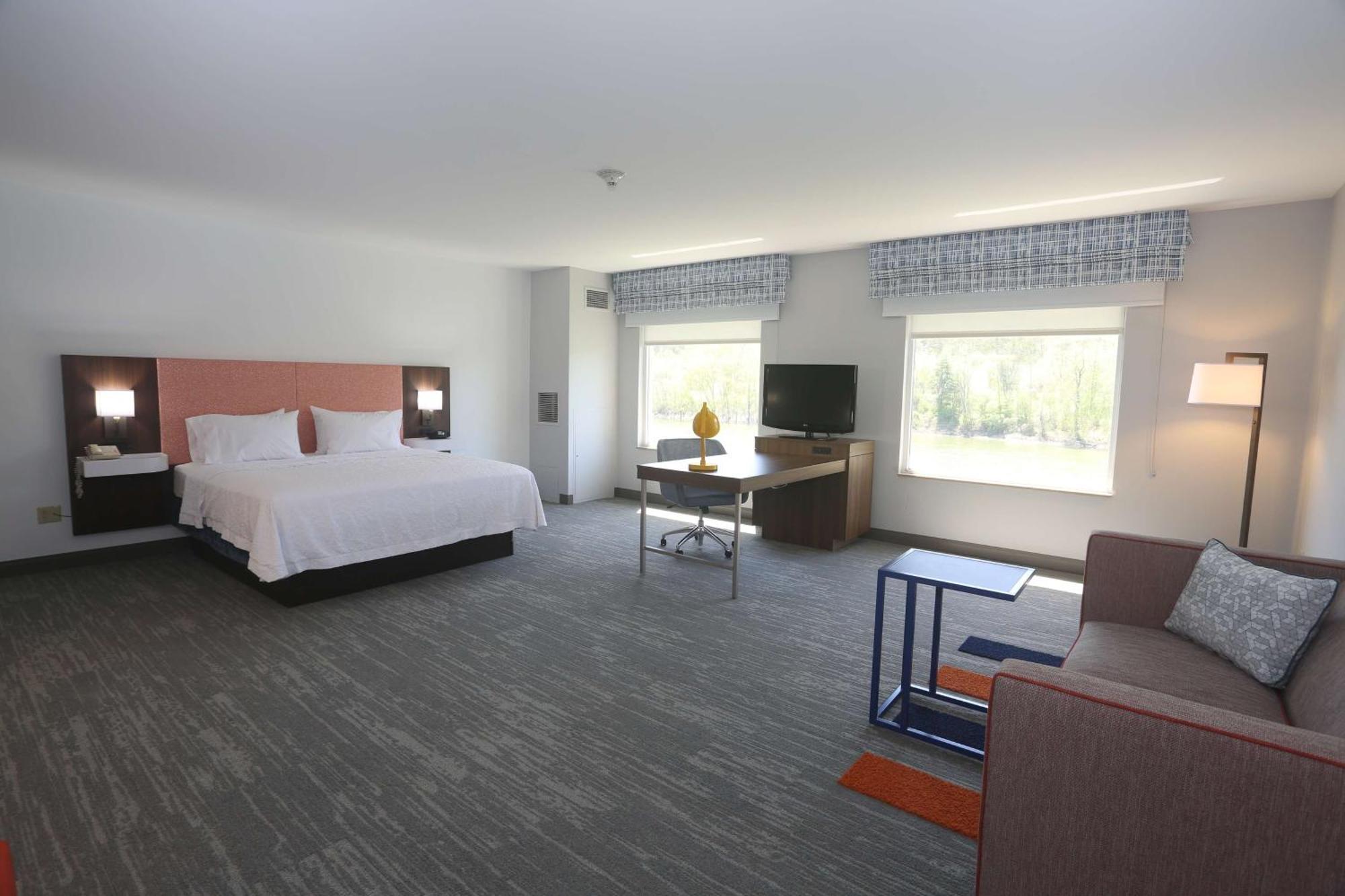 Hampton Inn Owego Экстерьер фото